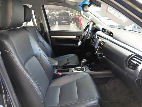 Toyota Hilux CD SRX 4x4 2.8 TDI 16V Diesel Aut.