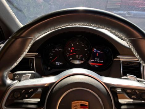 Porsche Macan 2.0 Turbo