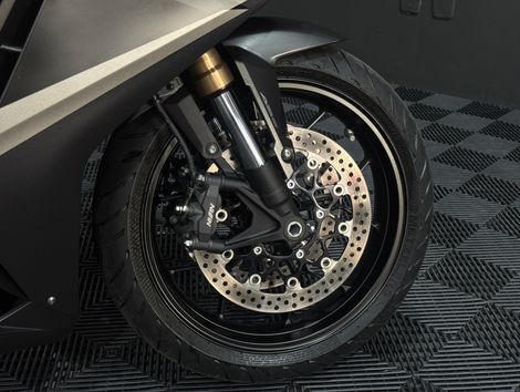 HONDA CBR 650 R