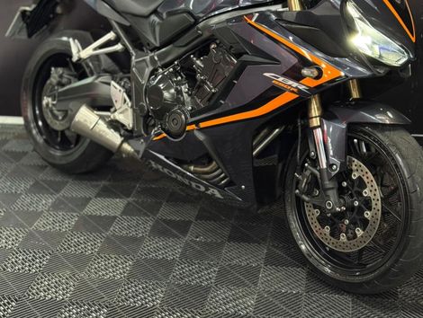 HONDA CBR 650 R