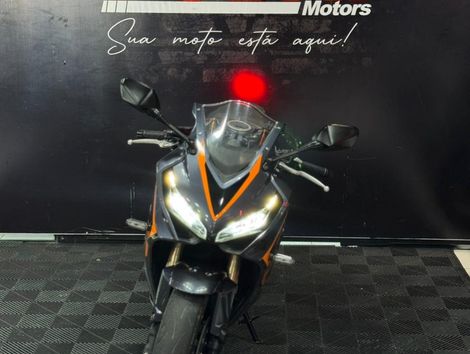 HONDA CBR 650 R