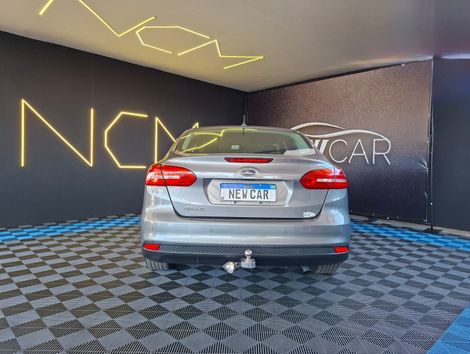 Ford sedan 2.0 se plus