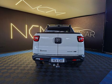 Fiat Toro Freedom 1.8 AT6 4x2 (Flex)