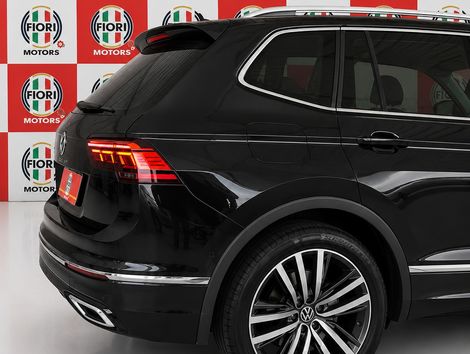 VolksWagen TIGUAN Allspac R-Line 300 TSI 2.0 