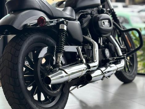 Harley XL 883N IRON