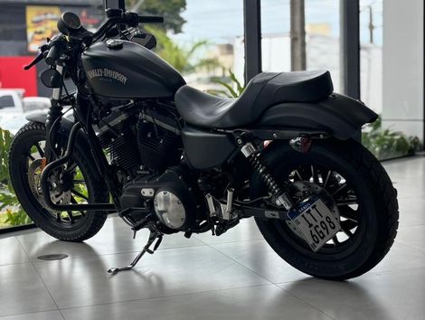 Harley XL 883N IRON