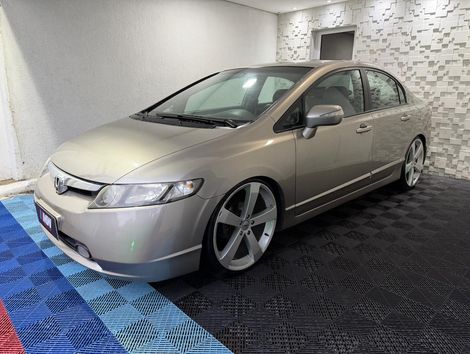 Honda Civic Sedan LXS 1.8/1.8 Flex 16V Aut. 4p