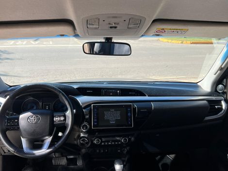Toyota Hilux CD SRX 4x4 2.8 TDI 16V Diesel Aut.