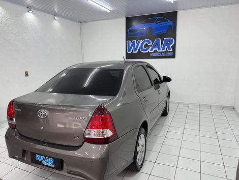 Toyota ETIOS X Plus 1.5 Flex 16V 5p Aut.