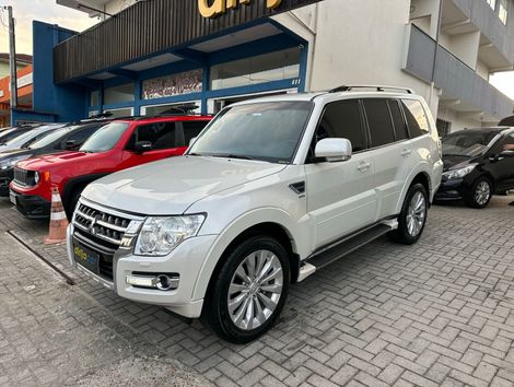 Mitsubishi Pajero HPE Full 3.2 4x4 T.I.Dies. 5p Aut