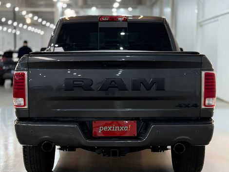 RAM CLASSIC LARAMIE NIGHT ED. 5.7 4X4 Aut.
