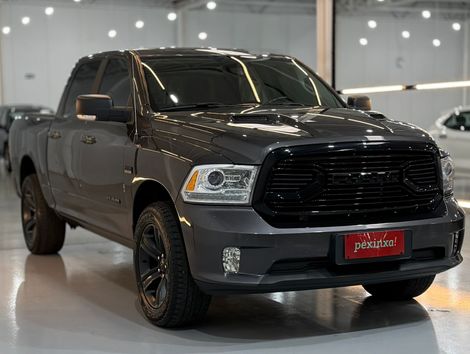 RAM CLASSIC LARAMIE NIGHT ED. 5.7 4X4 Aut.