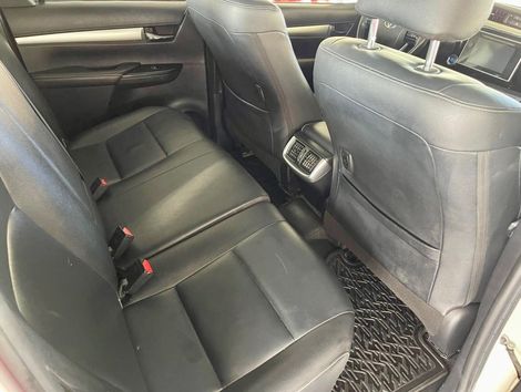 Toyota Hilux CD SRX 4x4 2.8 TDI 16V Diesel Aut.