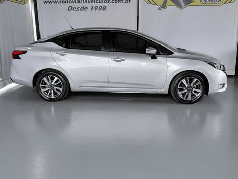 Nissan VERSA Advance 1.6 16V Flex Aut.