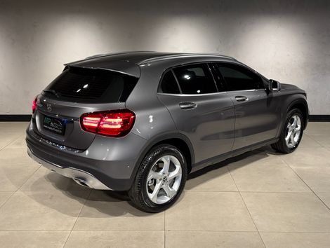 Mercedes GLA 200 Enduro 1.6 TB 16V Flex Aut.
