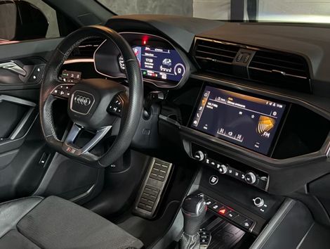 Audi Q3 SPB Perf. Black 2.0 TFSI Tipt. Quat.
