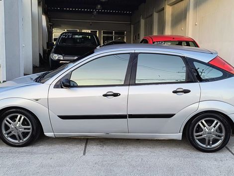Ford Focus 2.0 16V/ 2.0 16V Flex 5p