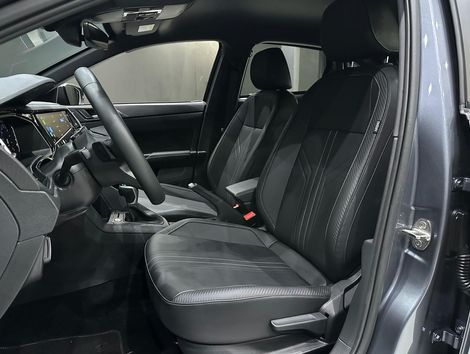 VolksWagen Nivus Highline 1.0 200 TSI Flex Aut.