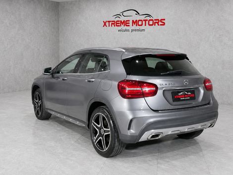 Mercedes GLA 250 Sport 2.0 TB 16V 4x2  211cv Aut.