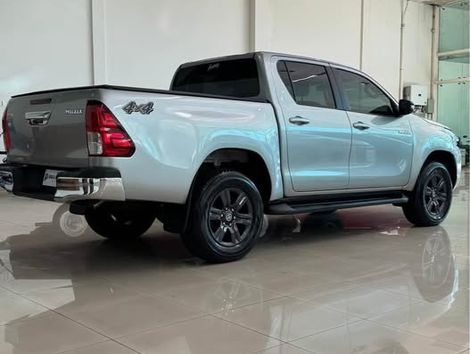 Toyota Hilux CD SR 4x4 2.8 TDI Diesel Aut.
