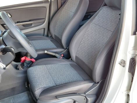 VolksWagen Fox 1.6 Mi Total Flex 8V 5p