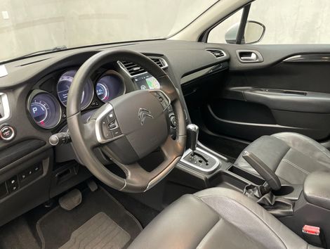 Citroën C4 LOUNGE Exclusive 1.6 Turbo 4p Aut.