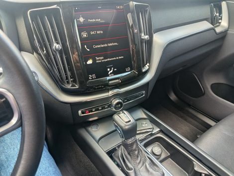 Volvo XC 60 D-5 MOMENTUM 2.0 AWD Diesel 5p