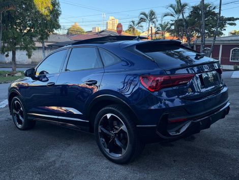 Audi Q3 SPB Perf. Black 2.0 TFSI Tipt. Quat.