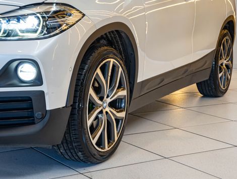 BMW X2 SDRIVE 20i 2.0/2.0 TB A. Flex 16V Aut