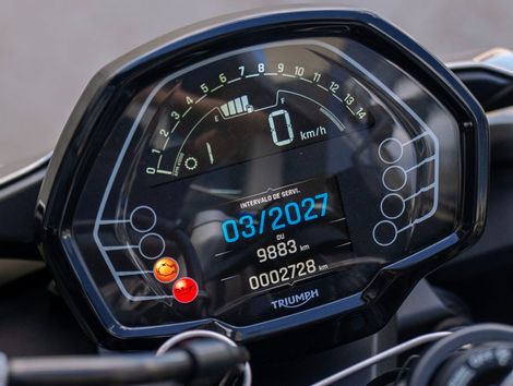 TRIUMPH STREET TRIPLE 765 R