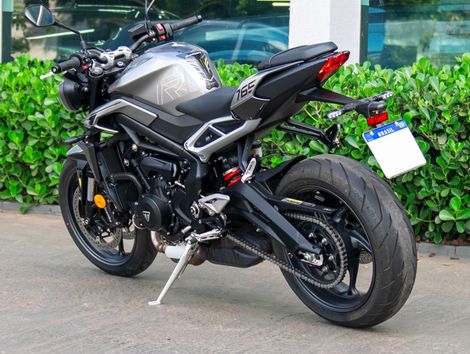 TRIUMPH STREET TRIPLE 765 R