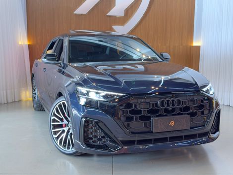 Audi Q8 Perf.Black 3.0 TFSI Quat. S-tr/(Híb.)