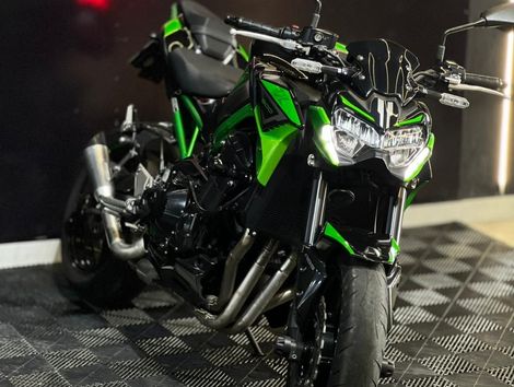 KAWASAKI Z 900