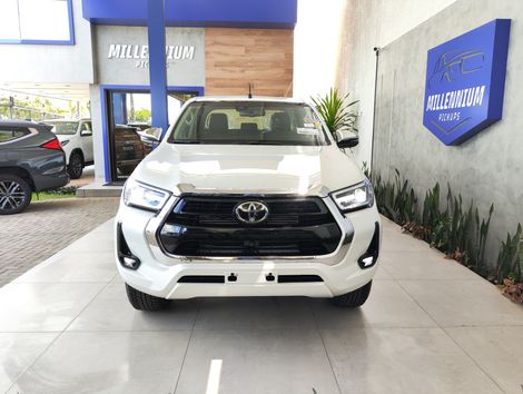 Toyota Hilux CD SRX 4x4 2.8 TDI 16V Diesel Aut.