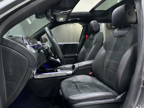 Mercedes GLB 35 AMG 4MATIC 2.0 Turbo Aut. (Híb.)