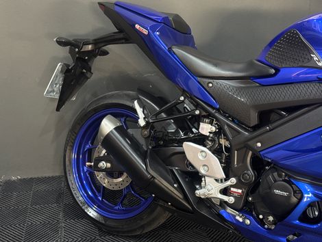 YAMAHA YZF R-3 321/ABS