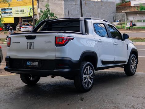 Fiat Strada Volcano 1.3 Flex 8V CD