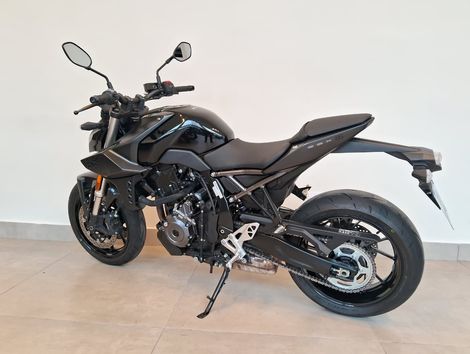SUZUKI GSX-8S
