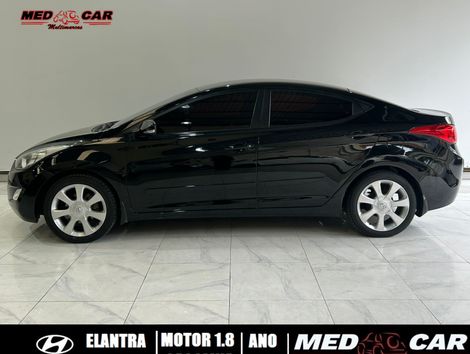 Hyundai Elantra GLS 1.8 16V Aut.