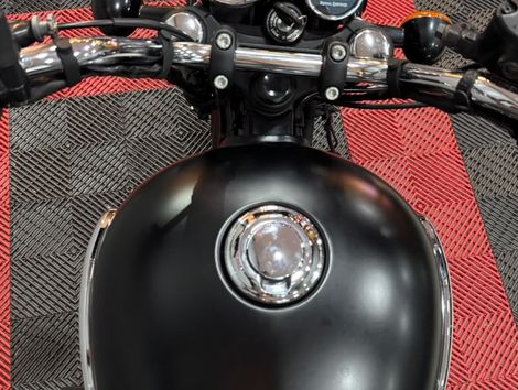 Royal Enfield Meteor 350 Supernova 