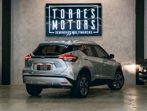 Nissan KICKS Play Sense 1.6 16V Flex Aut.