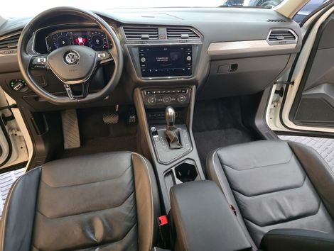 VolksWagen TIGUAN Allspac Comf 250 TSI 1.4 Flex