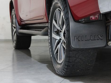 Toyota Hilux CD SRX 4x4 2.8 TDI 16V Diesel Aut.
