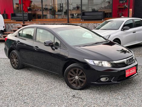 Honda Civic Sedan LXS 1.8/1.8 Flex 16V Aut. 4p