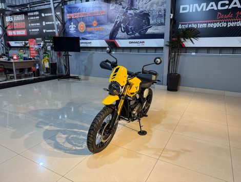 TRIUMPH SCRAMBLER 400 XC