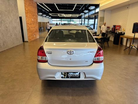 Toyota ETIOS X Plus 1.5 Flex 16V 5p Mec.