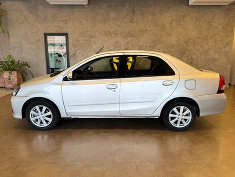 Toyota ETIOS X Plus 1.5 Flex 16V 5p Mec.