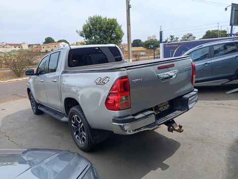 Toyota Hilux CD SR 4x4 2.8 TDI Diesel Aut.