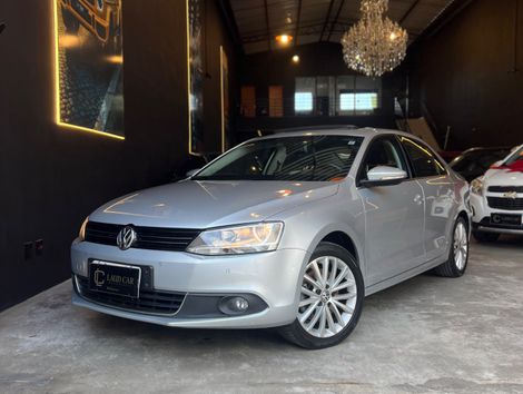 VolksWagen JETTA Highline 2.0 TSI 16V 4p Tiptronic