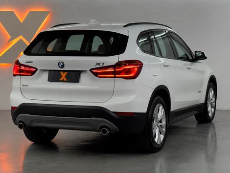 BMW X1 SDRIVE 20i X-Line 2.0 TB Active Flex
